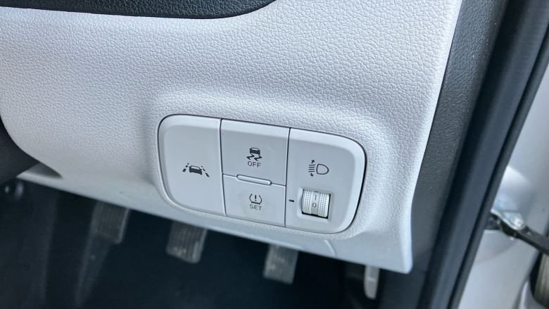 Hyundai i10 1.0 MPi Premium 5dr Petrol Hatchback